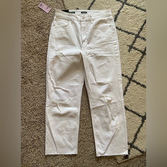 NWT Wild Fable Super-High Rise Distressed Cropped Straight Jeans - Picture 2 of 6